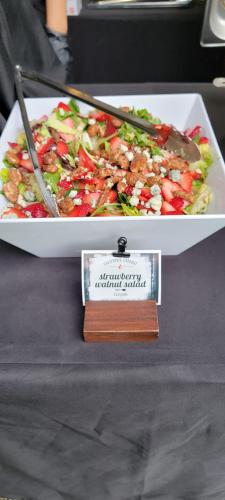 Strawberry Walnut Salad